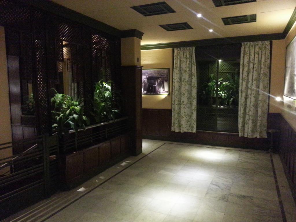 Carlton Downtown Cairo Hotel ภายนอก รูปภาพ